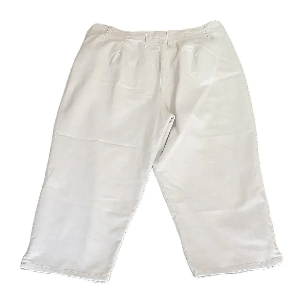 GLORIA VANDERBILT Women's Size 14 Khaki Pleated Capri Pants Cotton Blend Khakis - Picture 2 of 10